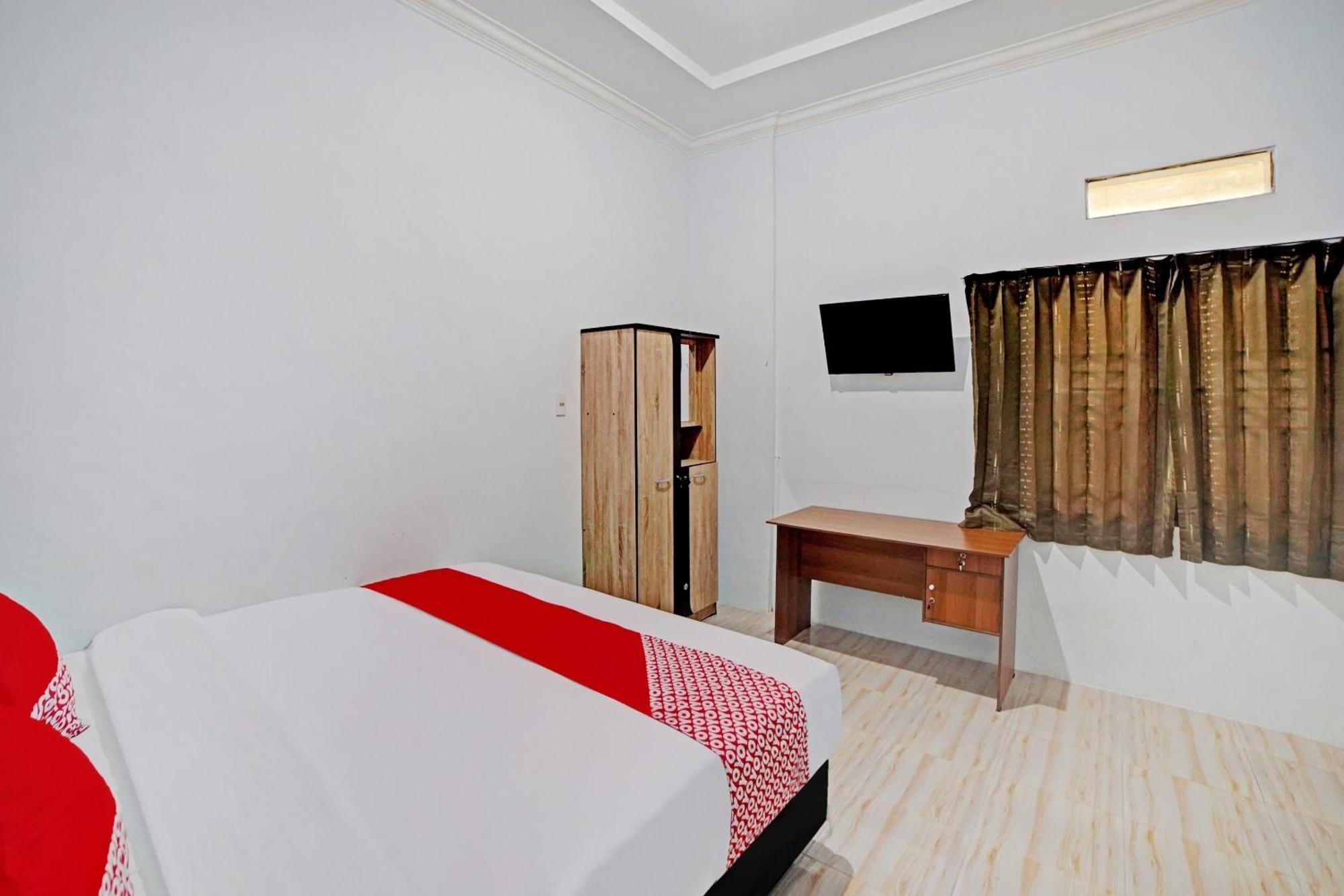 Oyo 90503 Madina Syariah Hotel Medan